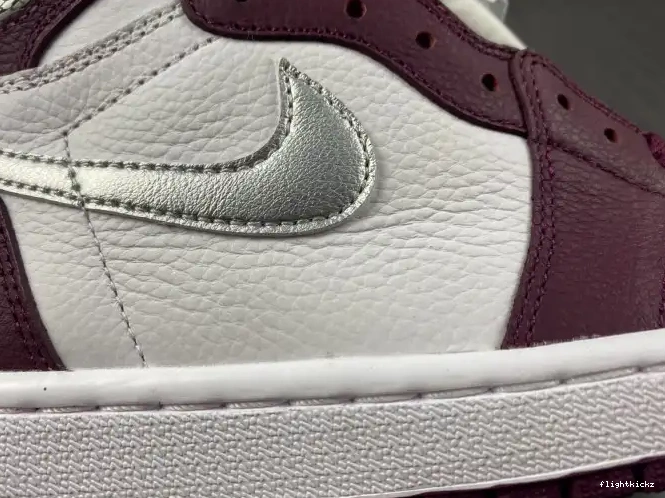 Bordeaux Jordan High 1 OG Air 555088-611 0616